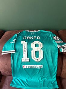 Cody Gakpo signed Liverpool jersey