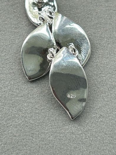 silver petal necklace