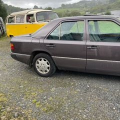 Mercedes e 260
