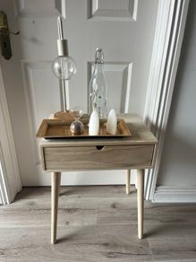Side table/table