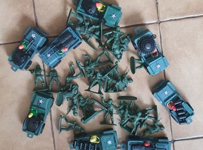 A Set of Toy Soldiers & Vehicles 2 - #
