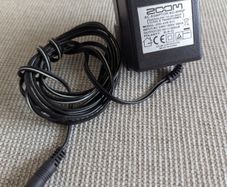 Genuine 9V AC Adapter For Zoom Effects AD-0006F Centre-negative Polarity