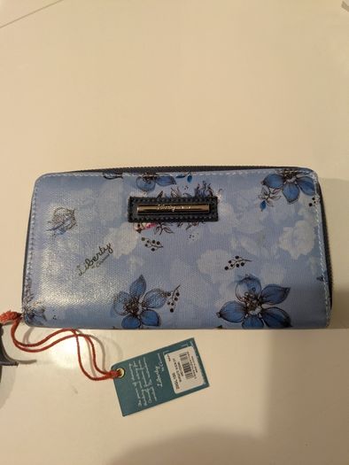Ladies wallet