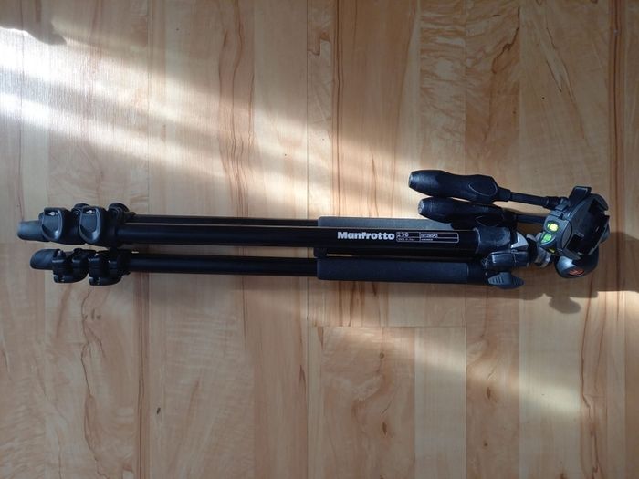Manfrotto tripod MT293A3