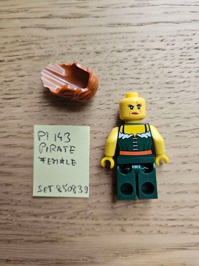 lego pi143 pirate female, set 8508839