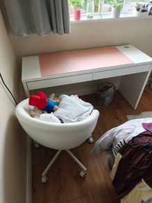 desk