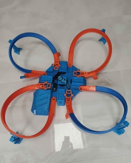 Toy Hot Wheel Track