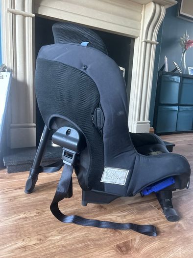Axkid mini kid car seat