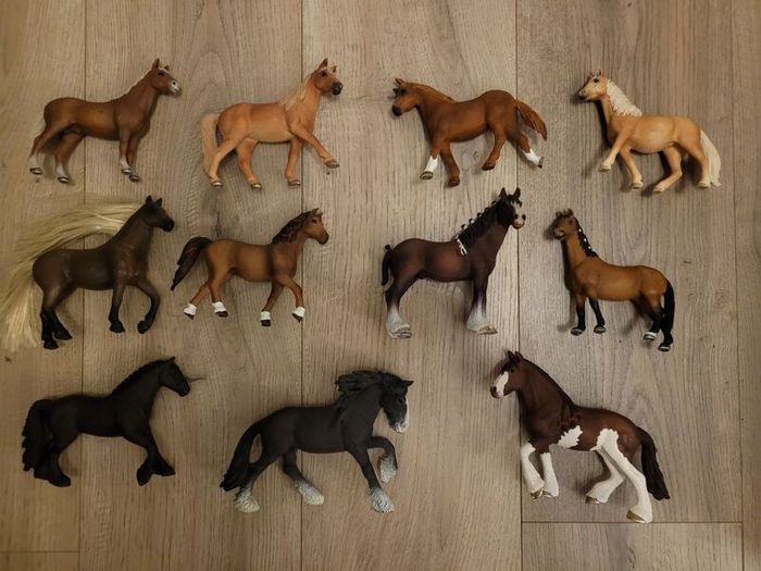 Schleich horses