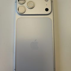 iPhone 17 Pro Max Silver 256GB - Unlocked - Good Working Condition