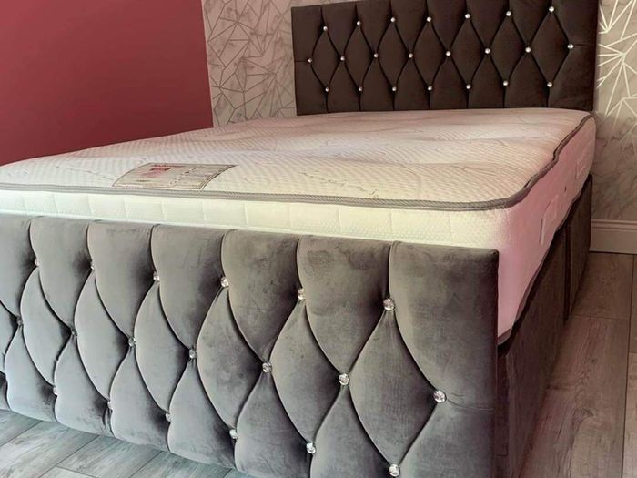 New Stylish single ,Double 4ft, 4ft6, King 5ft And 6ft Superking Sizes Divan Beds Instock. Drawers And Optional Tufted Mattresses Available. Free Delivery