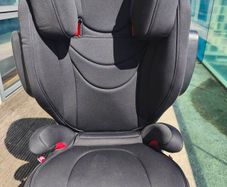 Joie ISOFIX Car Seat  good Condition  Super Clean