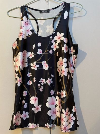 Bundle of Women Tops (8)