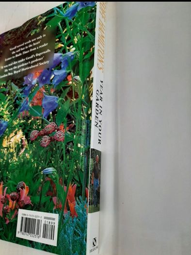 New Geoff Hamiltond year in your garden book