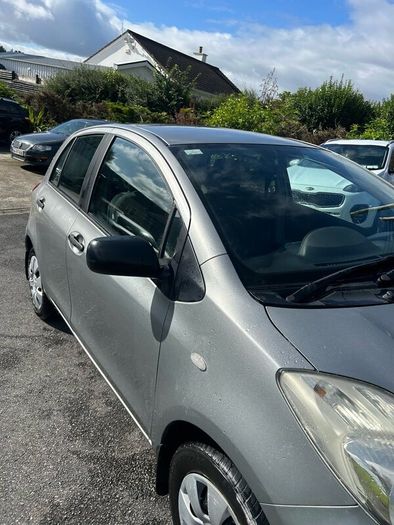 For sale 2010 Toyota Yaris 1.0 mint car
