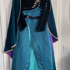 Anna costume