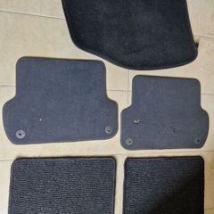 Car floor mats