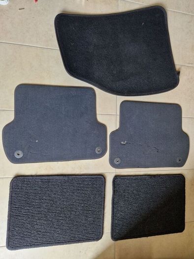 Car floor mats