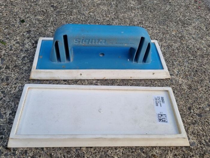 Sigma Rubber Tile Grouter