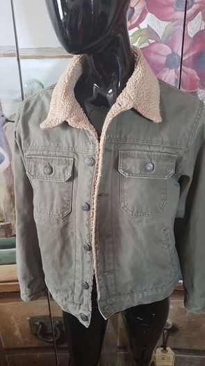 Gap Kids Olive Sherpa-Lined Trucker Jacket - Cozy and Warm A,V
