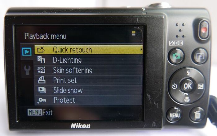 Nikon Coolpix S5100 Red 12.2MP 5X Optical Digital Camera from Japan (charging cable and 4Gb SD card)