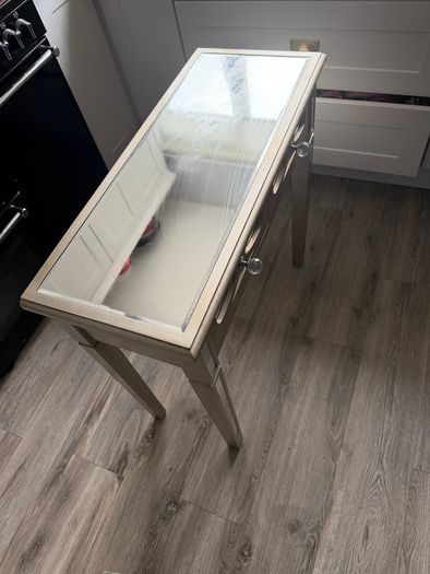 Hall table