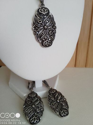 Marcasite Style Filigree Necklace and Earring Set