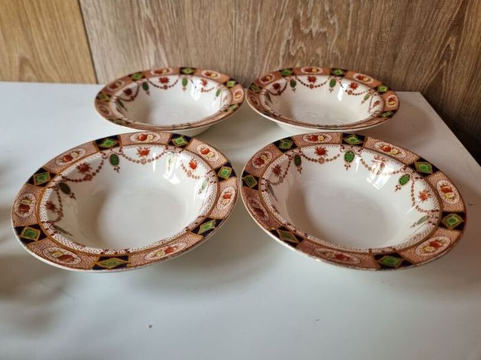 Arklow Alton 812 dessert bowls