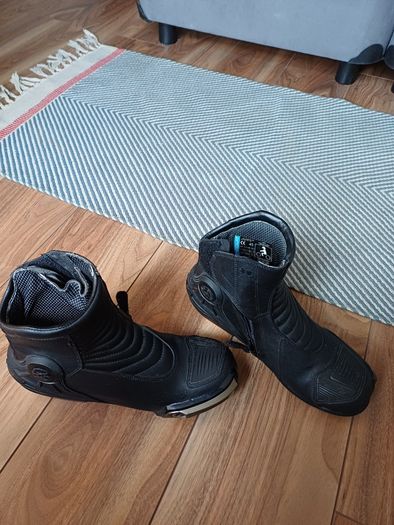 Bikers boots