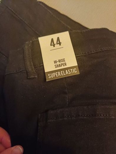 Jeans Zara NEW