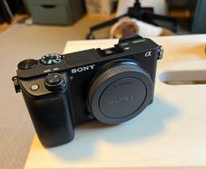 Sony a6300 4K Video and Photo Camera + Smallrig Cage