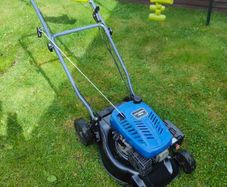 lawnmower self propelled