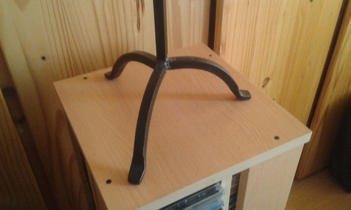 Metal Candle Holder.