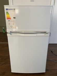 Under counter fridge freezer