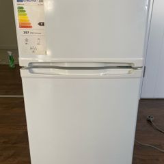 Under counter fridge freezer