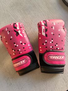 boxing gloves 6oz pink