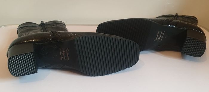 Soffice Sogno Ladies Black Italian Patent Leather Crocodile Print Ankle Boots UK3 New CAN POST