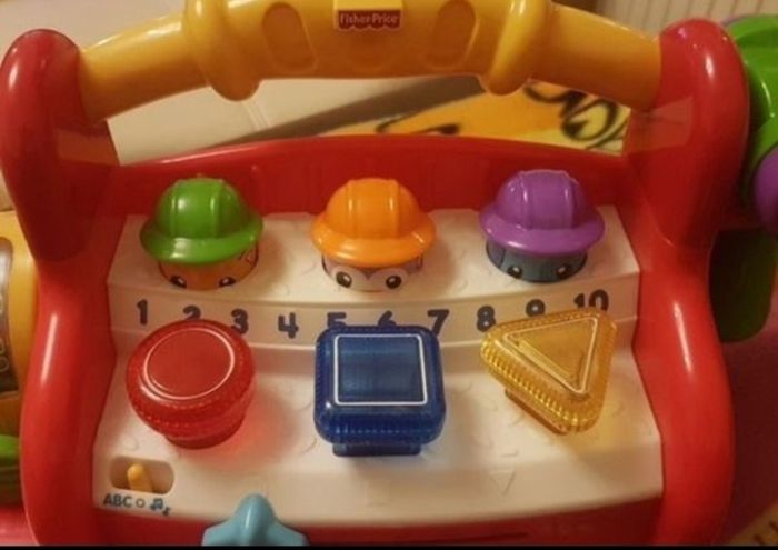 Laugh & Learn Educational Toolbench Fisher Price (196)