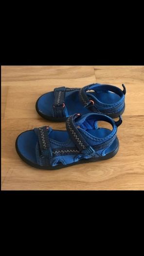Boys sandals 10uk