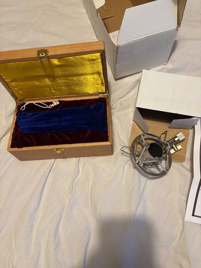 Peluso R14 ribbon microphone