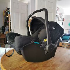 Joie i-Juva Infant Car Seat with base