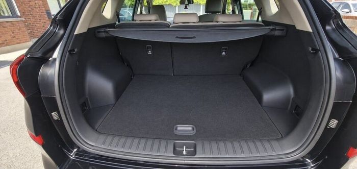 Hyundai Tucson Executive 2019, one owner, like new