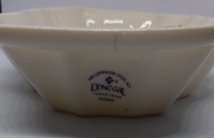Vintage Donegal Parian China Dish - Millennium 2000 Peace Dove