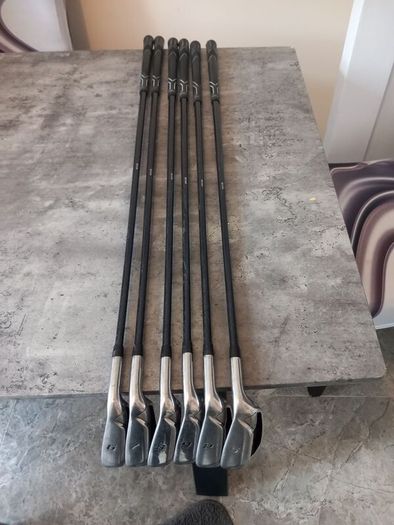 Taylormade golf irons. Right handed clubs