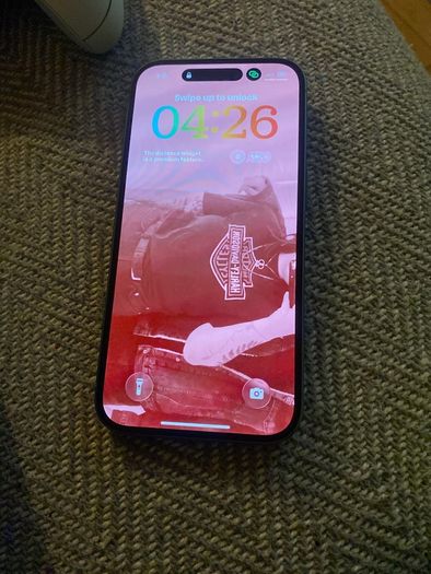 iPhone 16