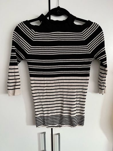 Stripe cold shoulder top
