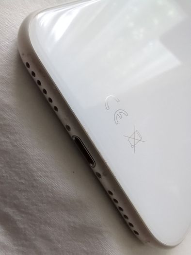 iPhone 7 white back