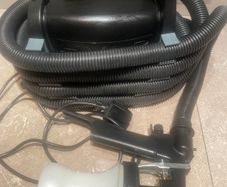 Spray tan machine