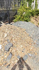 driveway filler / rubble