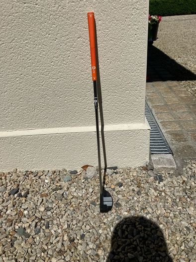 MK Kids left handed orange putter